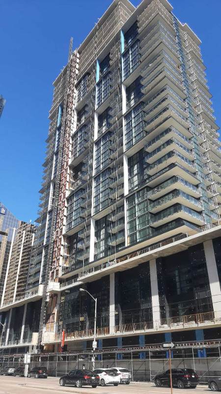2 bedrooms 2 baths house For Sale By Owner in Toronto Ontario