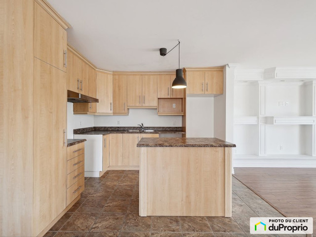 3 bedrooms 1 baths Condo For Sale By Owner in Gatineau Quebec