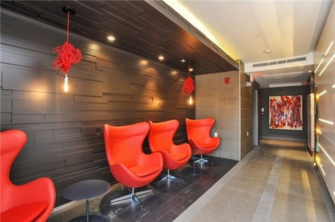 2 bedrooms 2 baths house For Sale By Owner in Mississauga Ontario