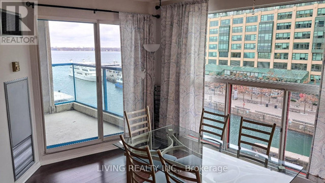 1 bedrooms 1 baths house For Sale By Owner in Toronto Ontario
