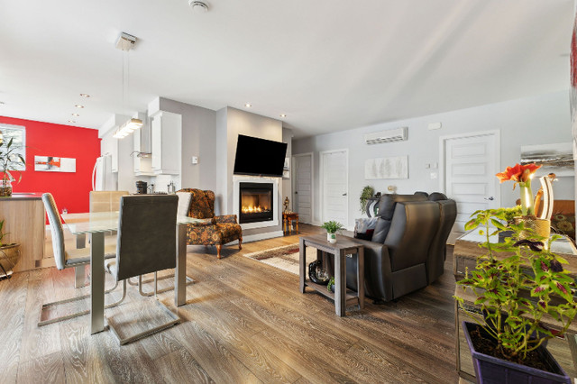 2 bedrooms 1 baths Condo For Sale By Owner in Gatineau Quebec