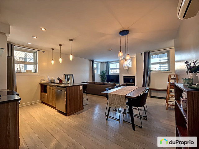 1 bedrooms 1 baths Condo For Sale By Owner in Gatineau Quebec