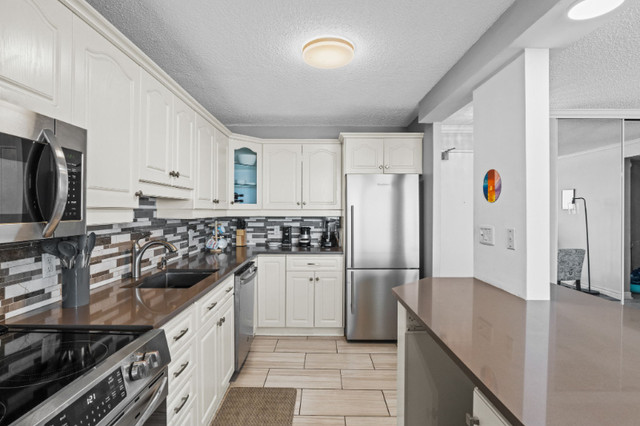 3 bedrooms 2 baths house For Sale By Owner in Ottawa Ontario