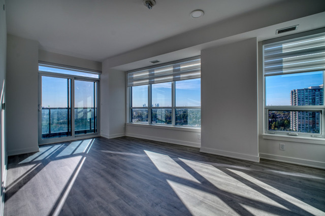 2 bedrooms 2 baths house For Sale By Owner in Etobicoke Ontario