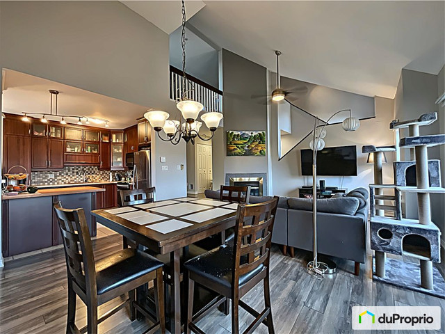 2 bedrooms 1.5 baths Condo For Sale By Owner in Gatineau Quebec