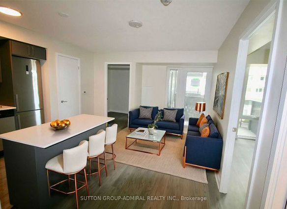2 bedrooms 1 baths house For Sale By Owner in Toronto Ontario
