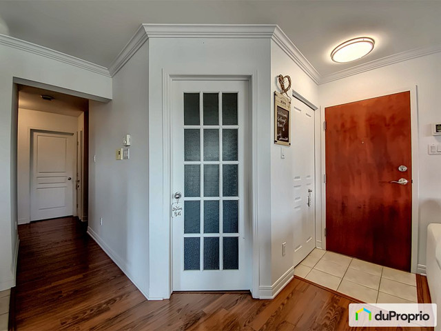 2 bedrooms 1 baths Condo For Sale By Owner in Gatineau Quebec