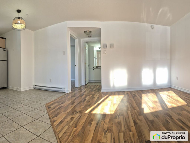 1 bedrooms 1 baths Condo For Sale By Owner in Gatineau Quebec