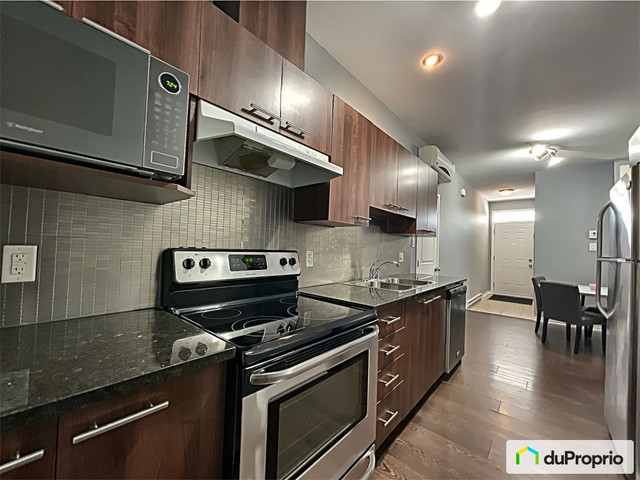 1 bedrooms 1 baths Condo For Sale By Owner in Gatineau Quebec