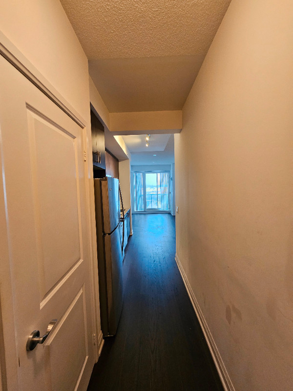 1 bedrooms 1 baths house For Sale By Owner in Vaughan Ontario