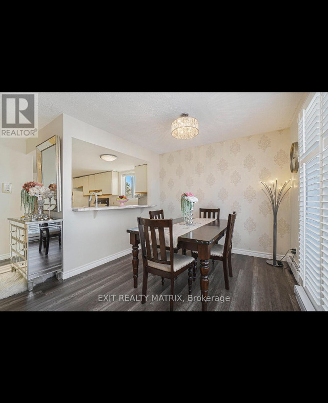 2 bedrooms 1.5 baths house For Sale By Owner in Ottawa Ontario