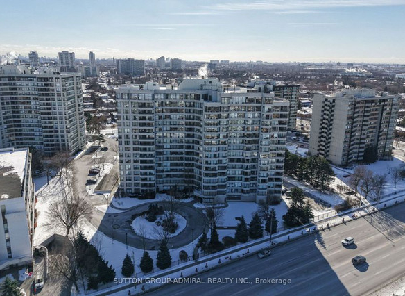 2 bedrooms 2 baths house For Sale By Owner in Toronto Ontario