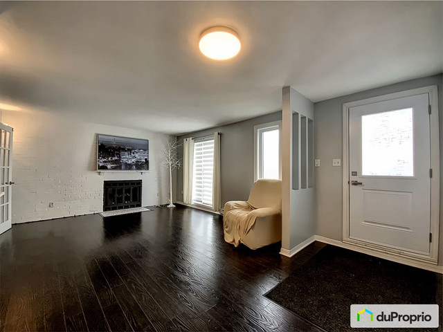2 bedrooms 1 baths Condo For Sale By Owner in Gatineau Quebec