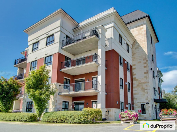 2 bedrooms 1 baths Condo For Sale By Owner in Gatineau Quebec