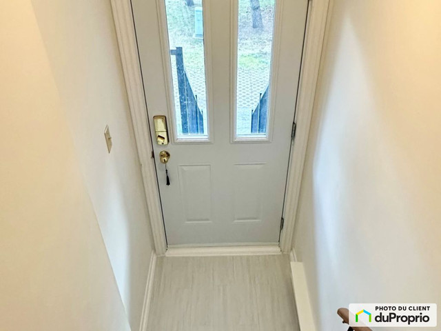 2 bedrooms 1 baths Condo For Sale By Owner in Gatineau Quebec