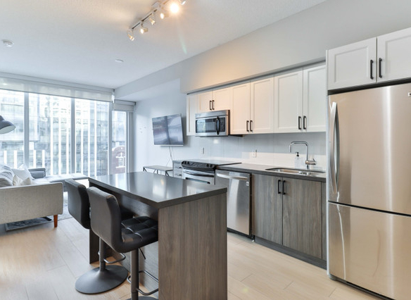 2 bedrooms 2 baths house For Sale By Owner in Toronto Ontario