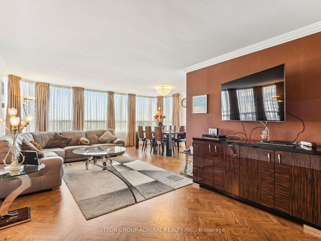 2 bedrooms 2 baths house For Sale By Owner in Toronto Ontario