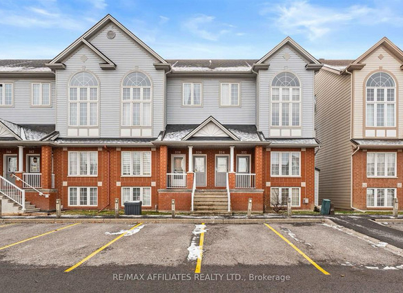 2 + Den bedrooms 2 baths house For Sale By Owner in Ottawa Ontario