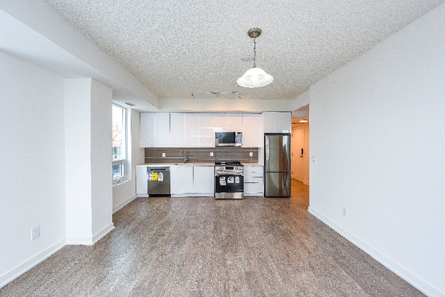 2 bedrooms 2 baths house For Sale By Owner in Mississauga Ontario