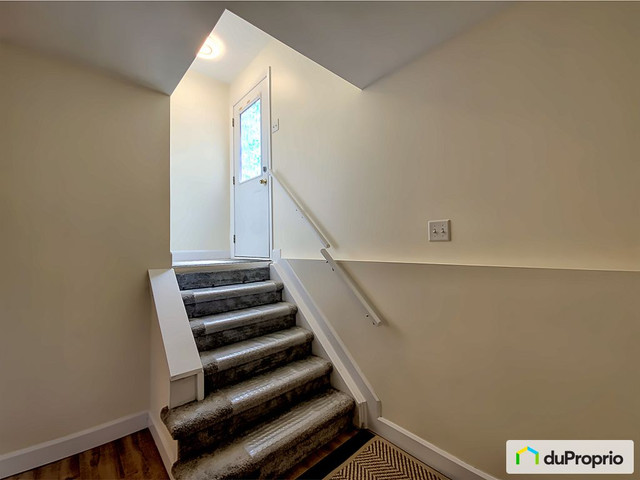 2 bedrooms 1 baths House For Sale By Owner in Gatineau Quebec
