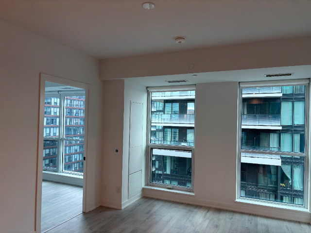2 bedrooms 2 baths house For Sale By Owner in Toronto Ontario