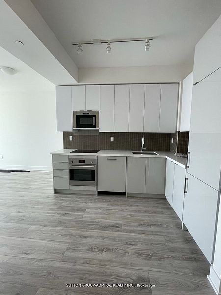 1 bedrooms 2 baths house For Sale By Owner in Vaughan Ontario
