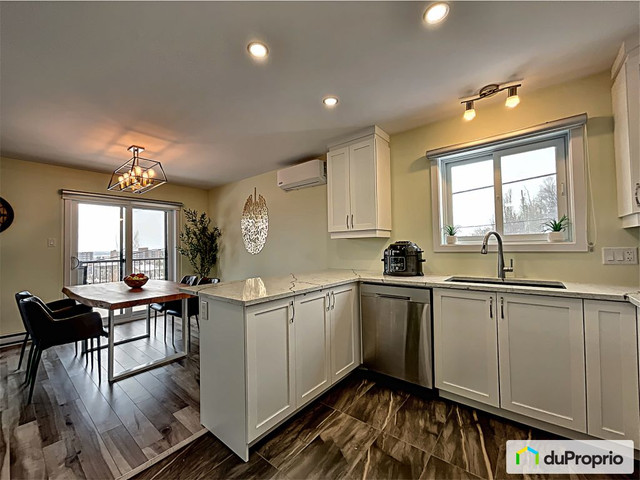 2 bedrooms 1 baths Condo For Sale By Owner in Gatineau Quebec