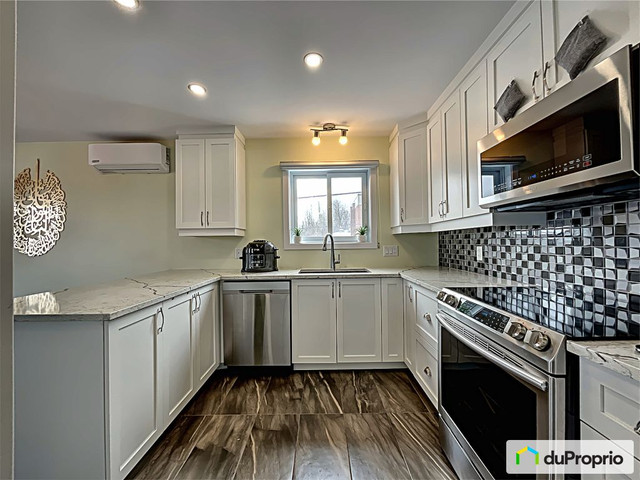 2 bedrooms 1 baths Condo For Sale By Owner in Gatineau Quebec