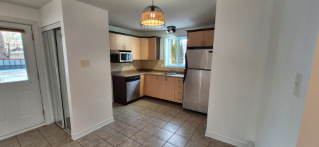 1 bedrooms 1 baths house For Sale By Owner in Ottawa Ontario