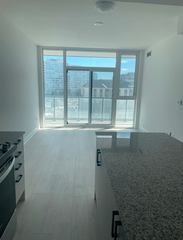 1 bedrooms 1 baths house For Sale By Owner in Markham Ontario