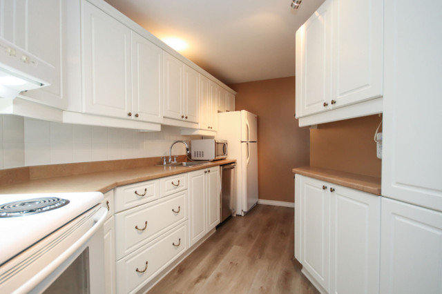 2 bedrooms 1 baths house For Sale By Owner in Ottawa Ontario