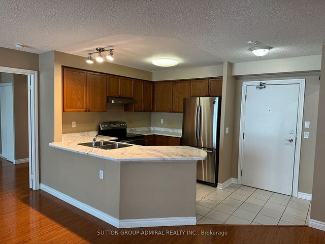 2 bedrooms 2 baths house For Sale By Owner in Toronto Ontario