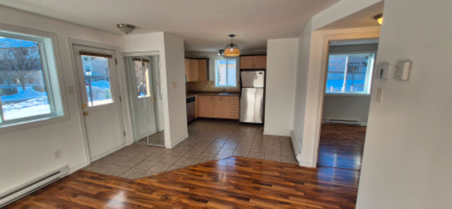 1 bedrooms 1 baths house For Sale By Owner in Ottawa Ontario
