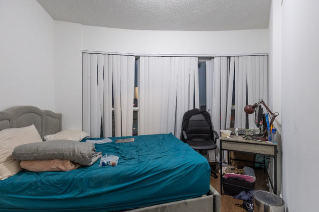 2 bedrooms 2 baths house For Sale By Owner in Mississauga Ontario