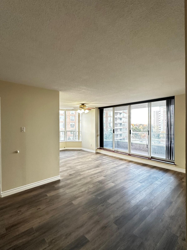 2 + Den bedrooms 2 baths house For Sale By Owner in Toronto Ontario