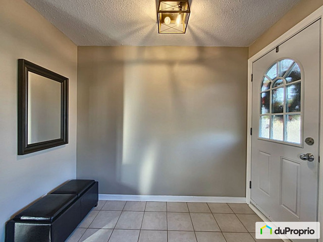 2 bedrooms 1 baths Condo For Sale By Owner in Gatineau Quebec