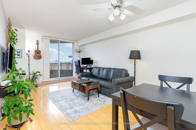 1 bedrooms 1 baths house For Sale By Owner in Toronto Ontario