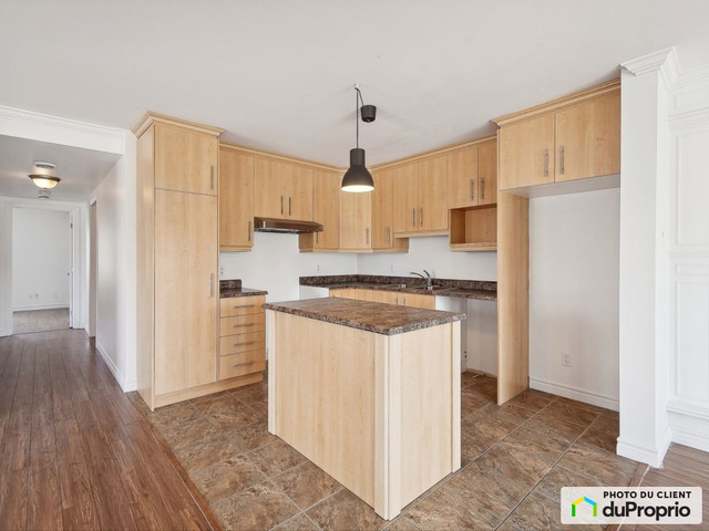 3 bedrooms 1 baths Condo For Sale By Owner in Gatineau Quebec