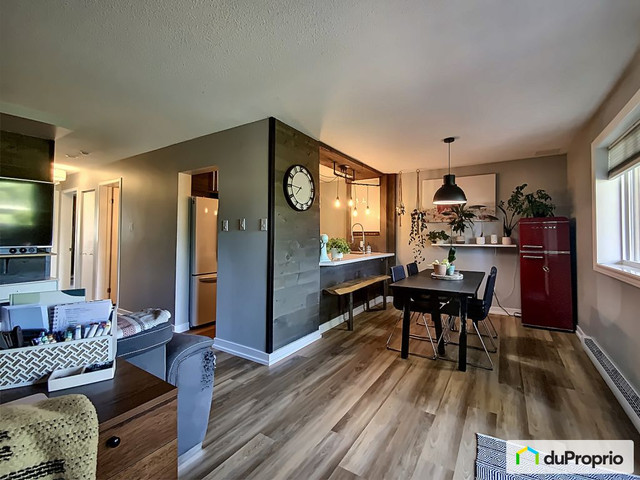 2 bedrooms 1 baths Condo For Sale By Owner in Gatineau Quebec
