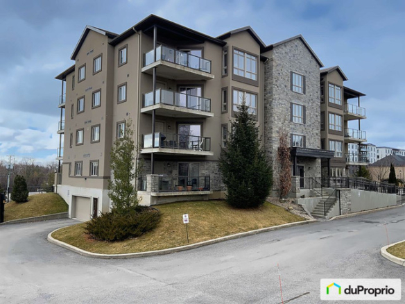 3 bedrooms 1.5 baths Condo For Sale By Owner in Gatineau Quebec