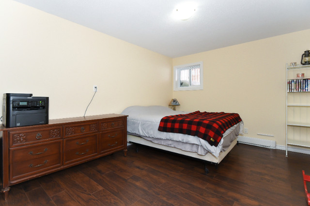 3 bedrooms 1.5 baths house For Sale By Owner in Ottawa Ontario