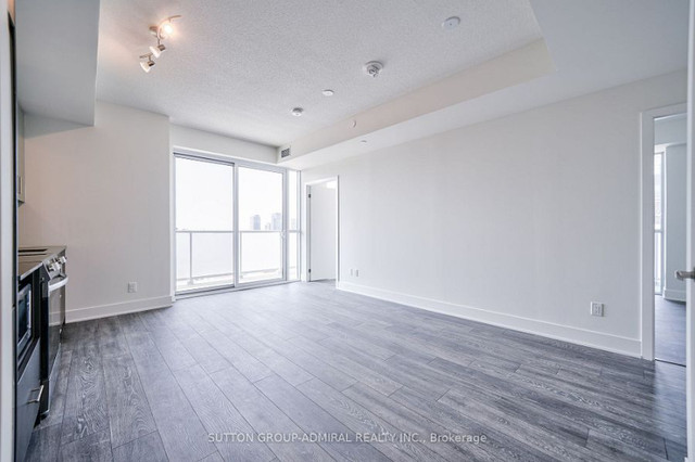 2 bedrooms 2 baths house For Sale By Owner in Toronto Ontario