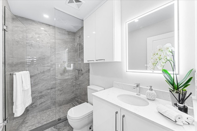 1 bedrooms 1 baths house For Sale By Owner in Toronto Ontario