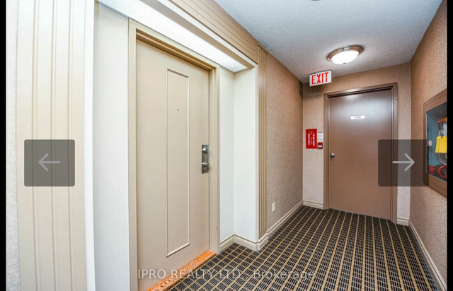 2 + Den bedrooms 2 baths house For Sale By Owner in Mississauga Ontario