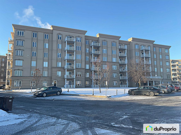 2 bedrooms 1 baths Condo For Sale By Owner in Gatineau Quebec