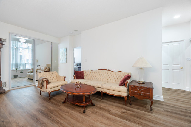 2 + Den bedrooms 2 baths house For Sale By Owner in Toronto Ontario