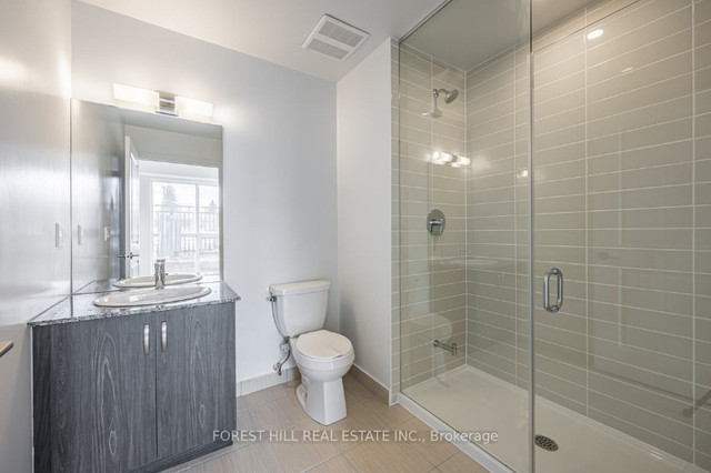 3 bedrooms 2 baths house For Sale By Owner in Toronto Ontario