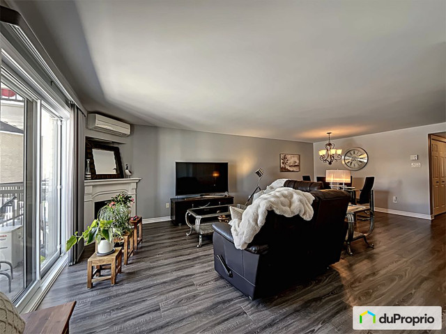 2 bedrooms 1.5 baths Condo For Sale By Owner in Gatineau Quebec
