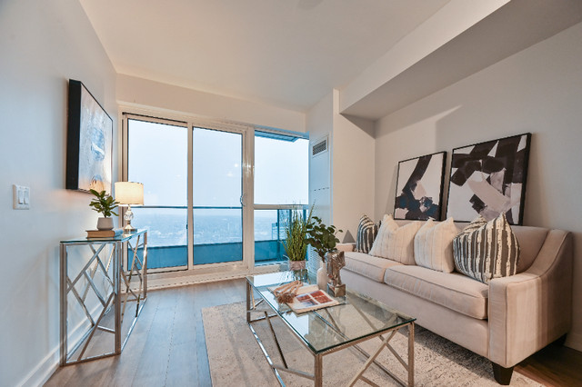 1 bedrooms 1 baths house For Sale By Owner in Toronto Ontario