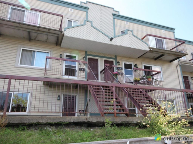 2 bedrooms 1 baths Condo For Sale By Owner in Gatineau Quebec